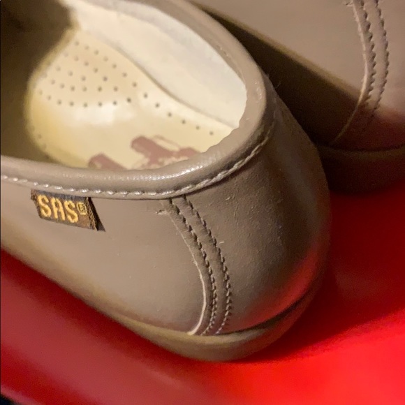 Genuine SAS  Handmade Shoes - Picture 4 of 6